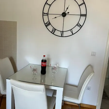 Apartment Sim1